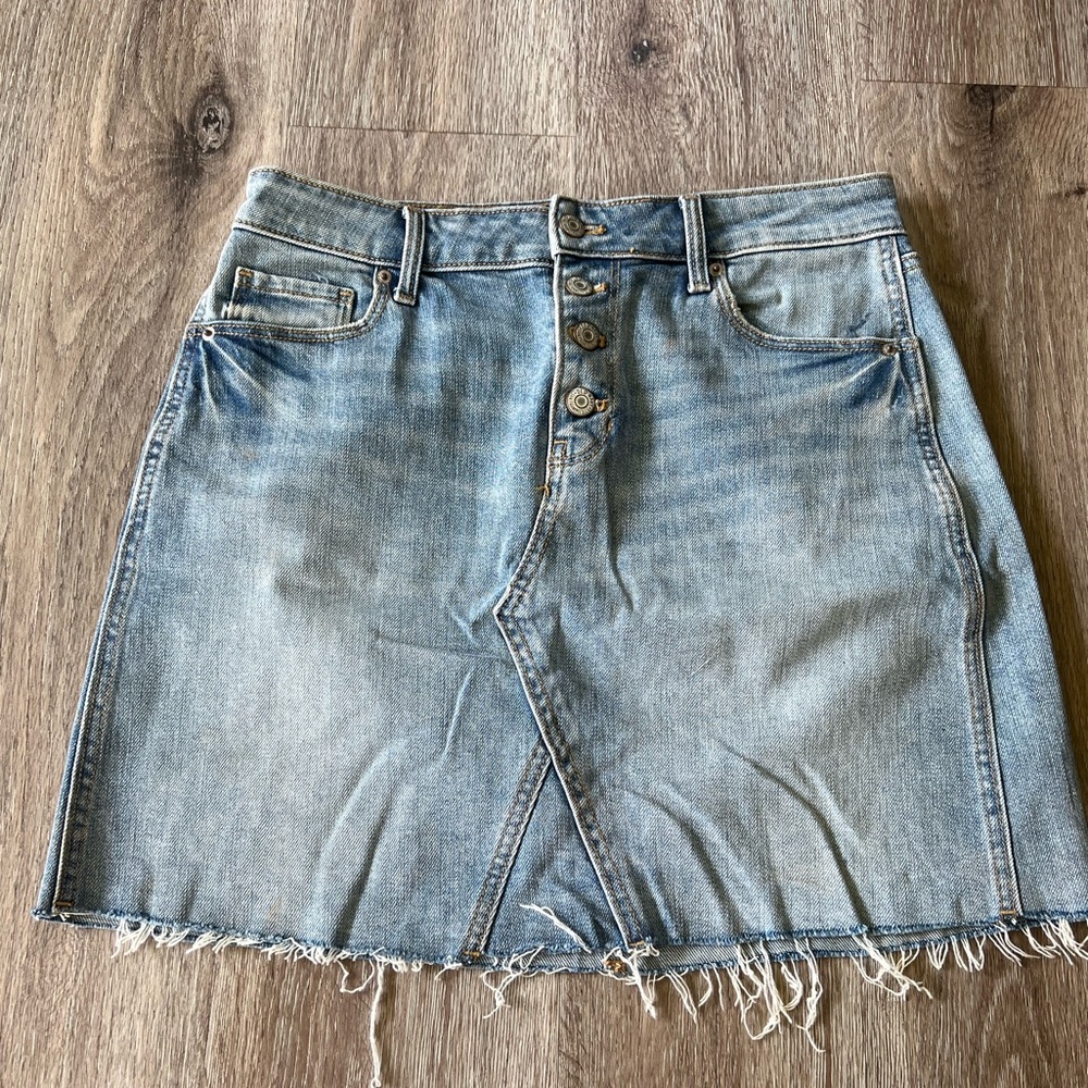Old navy cut off denim skirt